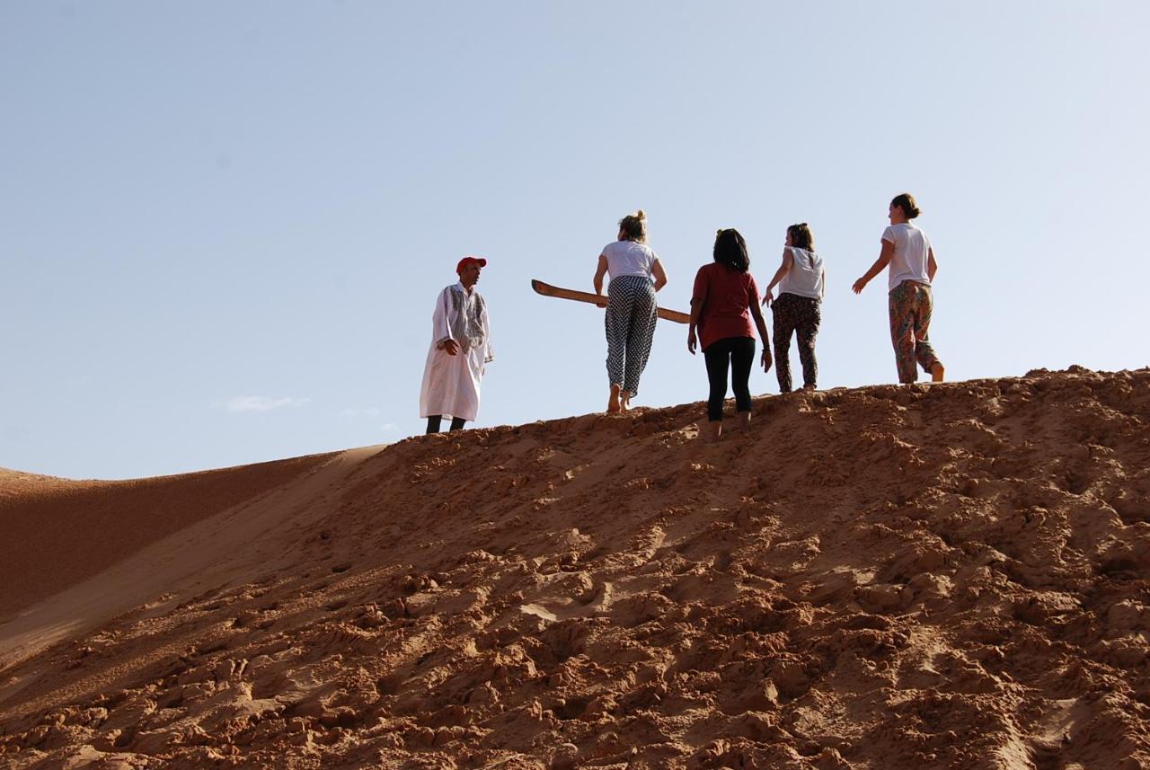 Takojt Hotel Merzouga Buitenkant foto