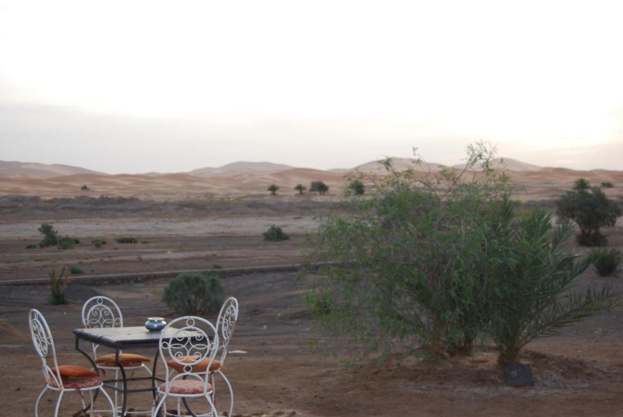 Takojt Hotel Merzouga Buitenkant foto